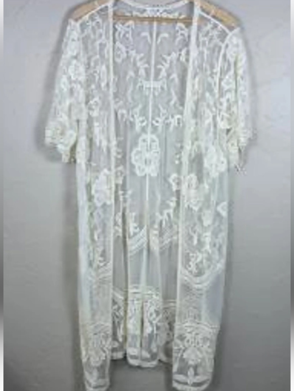 Dizzy lizzy Sheer Embroidered Swim Coverup Kimono - White size small
